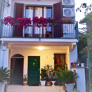  Holiday home Casa Dei Fiori Italy